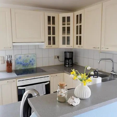 Dom wakacyjny Poseby - Strandnah & Im Gruenen Mit Kamin