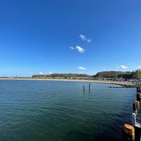 Dom wakacyjny Poseby - Strandnah & Im Gruenen Mit Kamin *